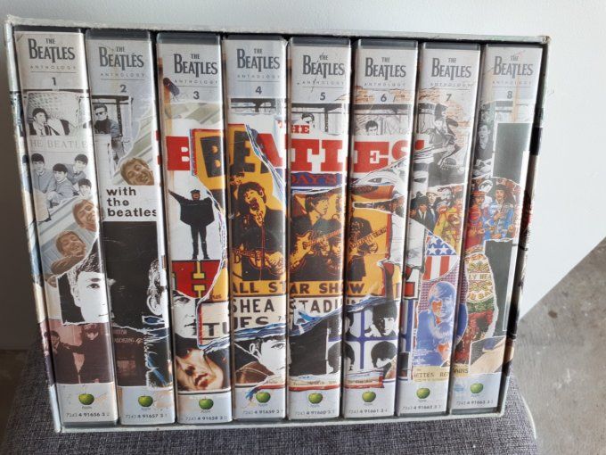 coffret 8 VHS les beatles