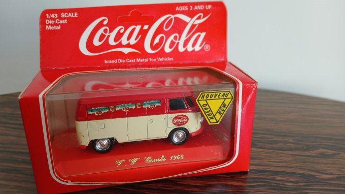 mini bus coca cola solido 1/43