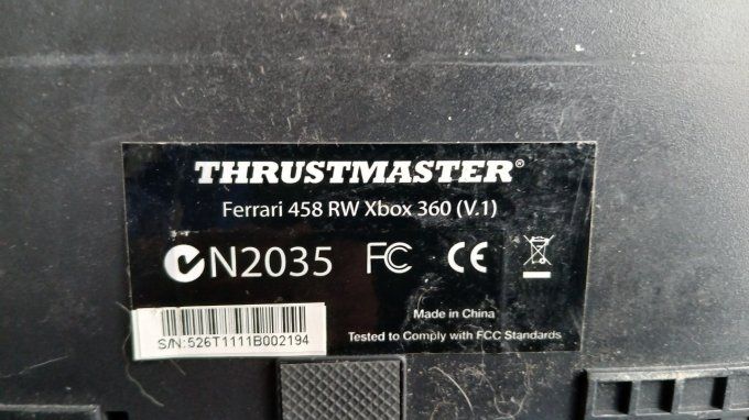 volant xbox ferrari 458 W thrusmaster