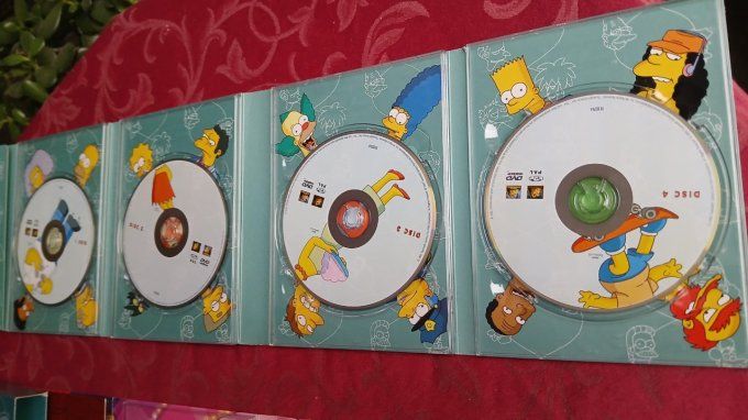 dvd serie 1 à 5  simpson 