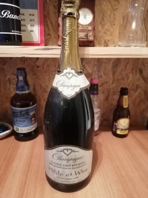 bouteille de champagne cuvé des mariés 1993