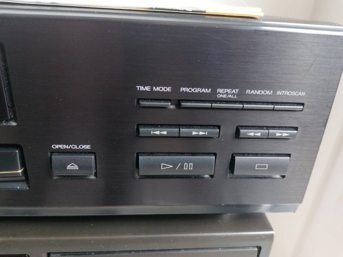 Akai CD 29 player CD