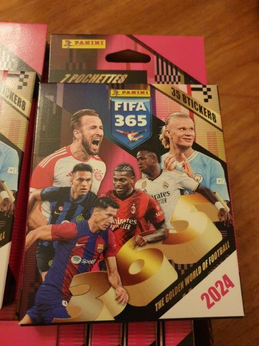 PANINI FIFA 365 2023 - Lot boîte de 50 pochettes + Album