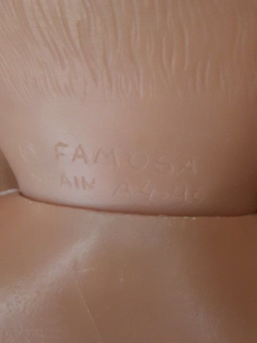 Bébé famosa 40cm made  in spain