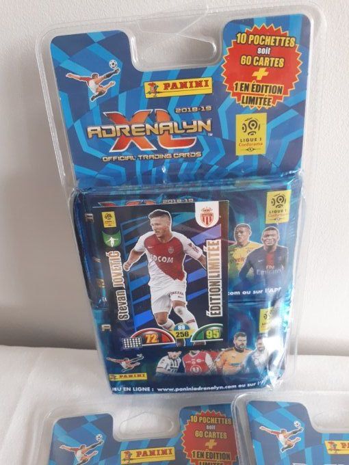 Panini adrenalyn  XL ligue1 Foot 2018-2019  blister 10 pochettes + edition limitée