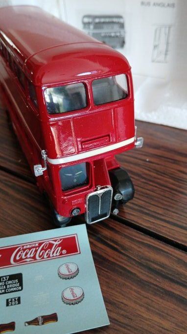 Bus london coca cola Solido neuf en boite