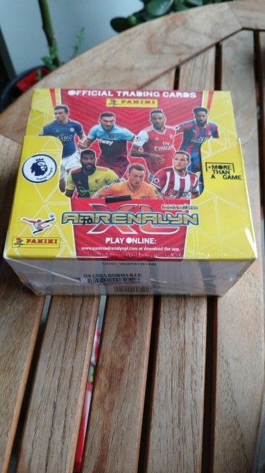 Panini box 50 pochettes adrenalyn XLpremier league  2019-2020