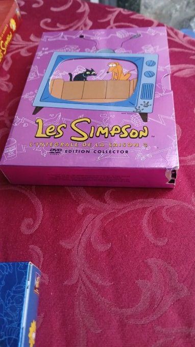 dvd serie 1 à 5  simpson 