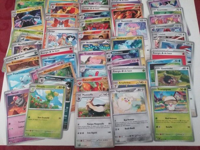 Lot par 50 carte Pokemon