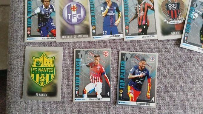 Panini Foot 2016  ecusson brillante rare au choix