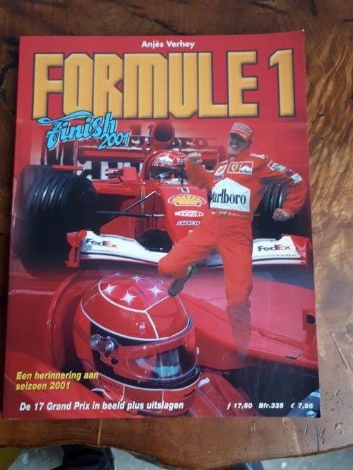 Livre sur les voitures Formule 1