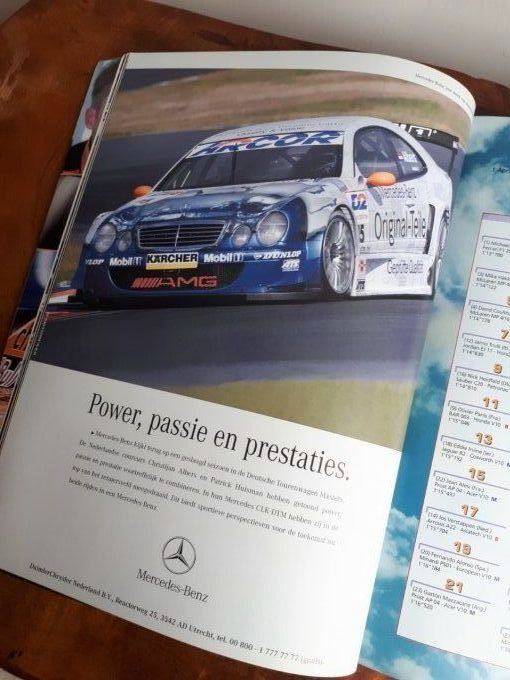 Livre sur les voitures Formule 1