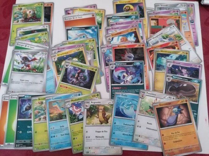 Lot par 50 carte Pokemon