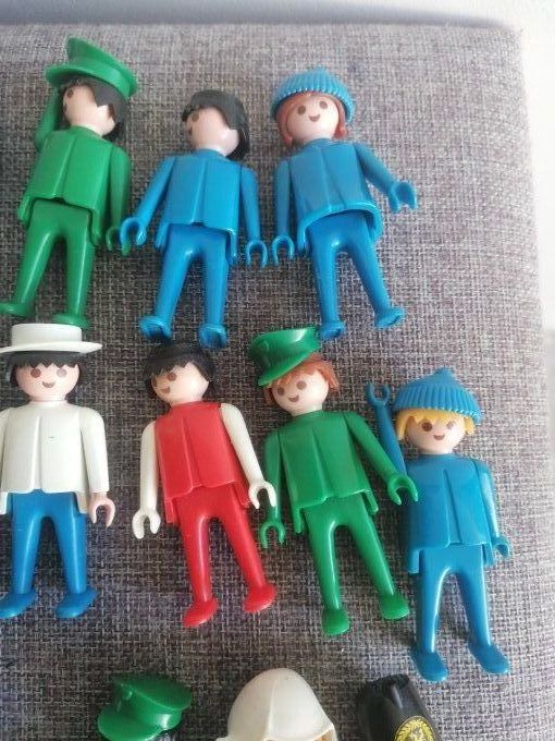 30 personnages Playmobil 1975