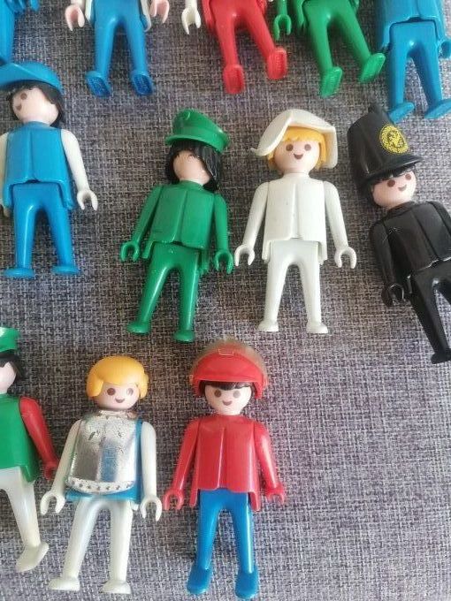 30 personnages Playmobil 1975