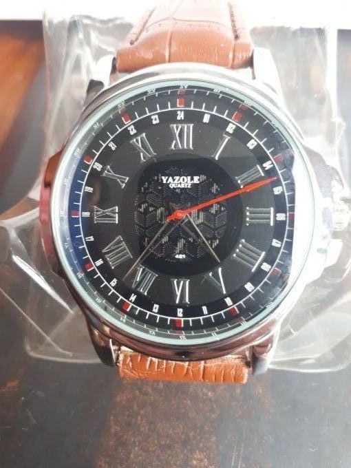 montre neuve quartz yazole