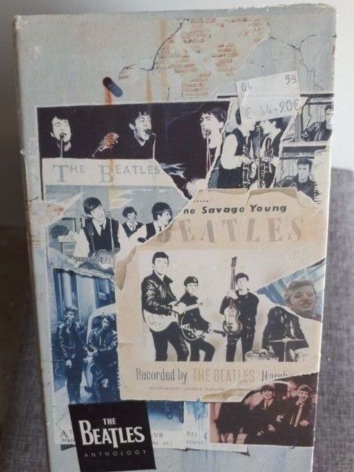 coffret 8 VHS les beatles